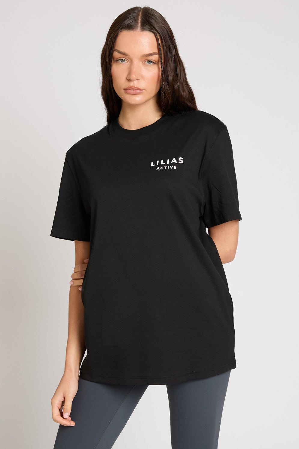 Lilias Oversized T-shirt – Relaxed Everyday Fit | Ships from